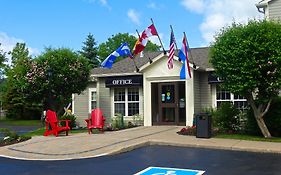 Amsterdam Inn & Suites Sussex